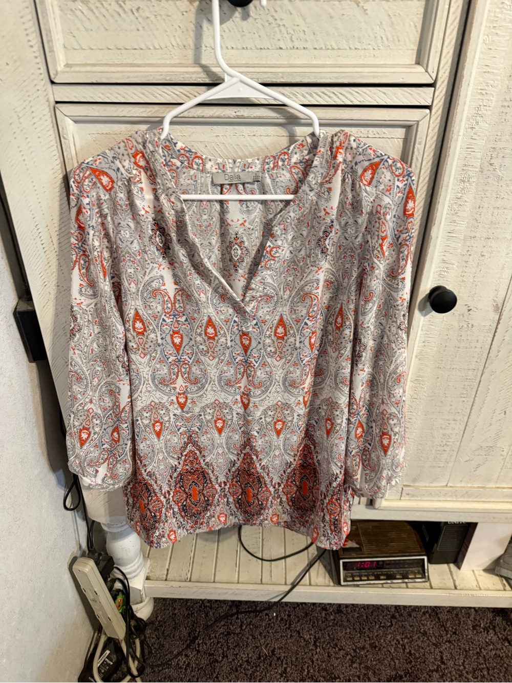 Dalia Cream & Orange Paisley V-Neck Blouse